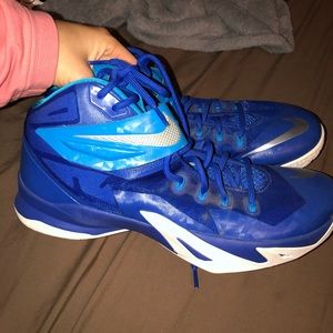 Nike Lebrons Zoom Basketball Shoes